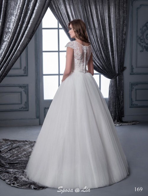 https://www.sposa-lia.com/images/stories/virtuemart/product/169       (3).jpg